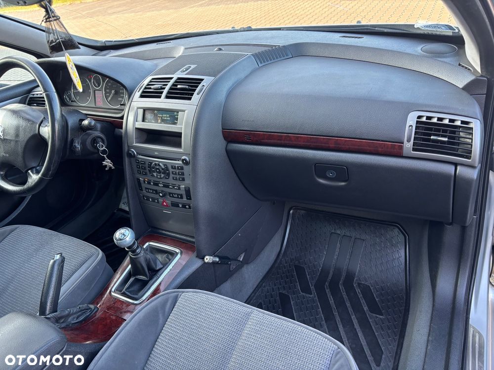 Peugeot 407 - 15