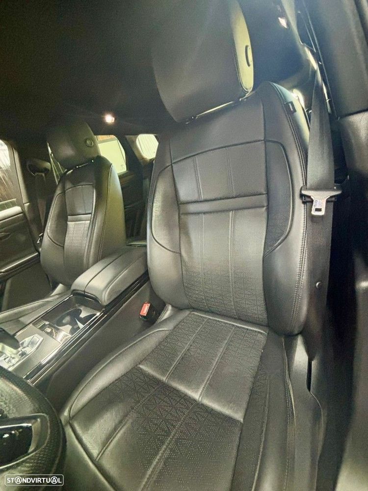 Land Rover Range Rover Evoque 1.5 P300e AWD Auto - 6