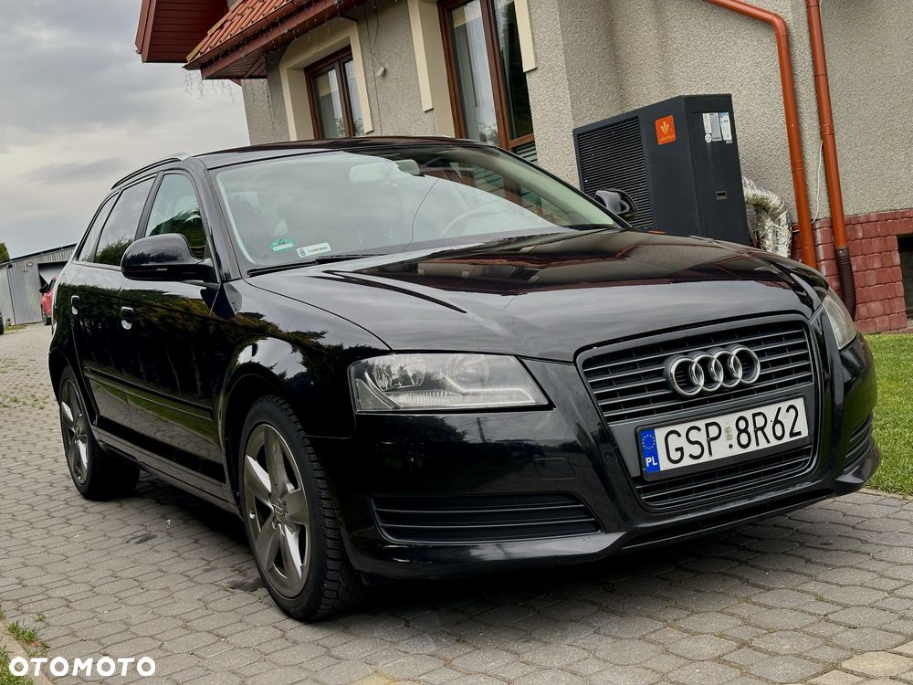 Audi A3 Sportback - 1