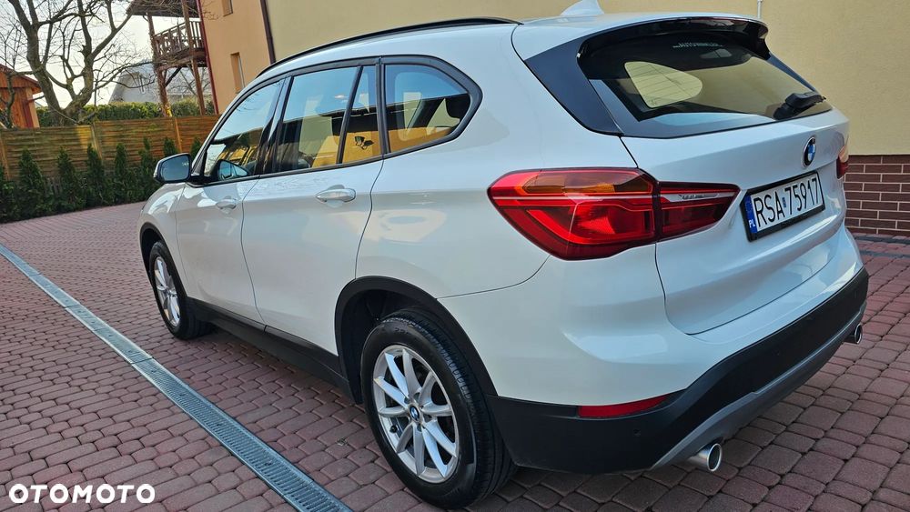 BMW X1 sDrive18d xLine - 30