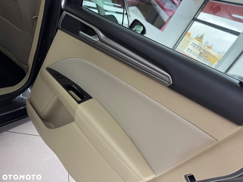 Ford Mondeo 2.0 TDCi Titanium - 29