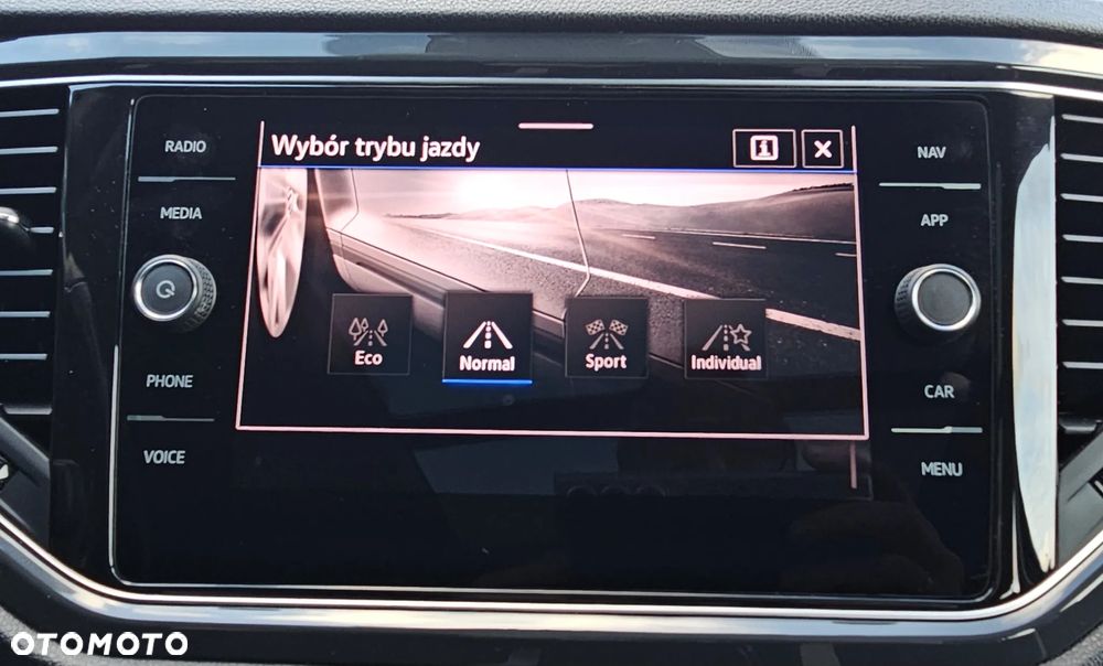 Volkswagen T-Roc 1.5 TSI Special Edition DSG - 23