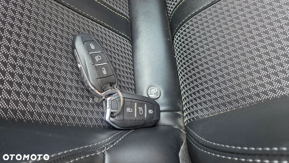 Peugeot 208 Elektromotor 136 GT - 18