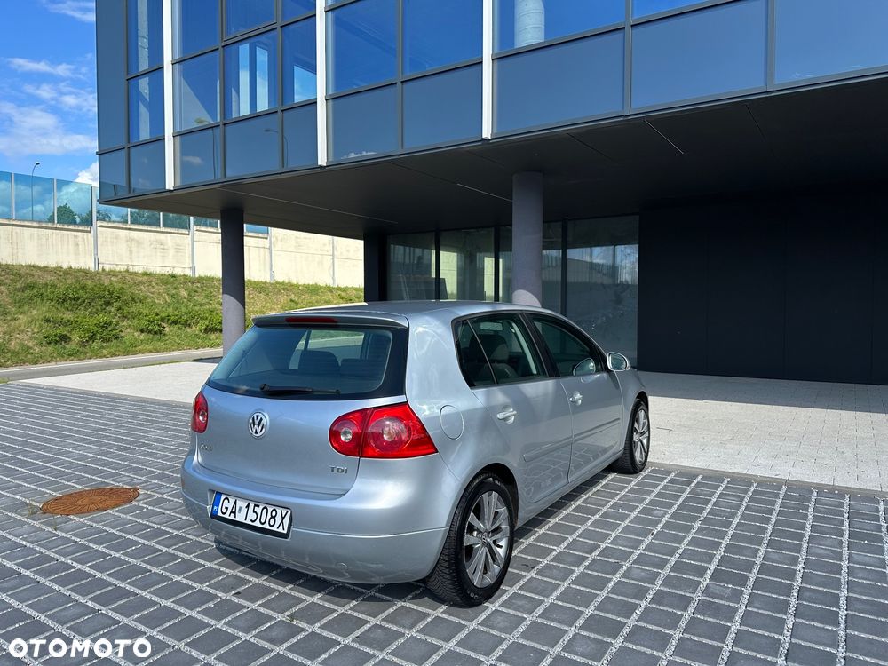 Volkswagen Golf 1.9 TDI United - 8