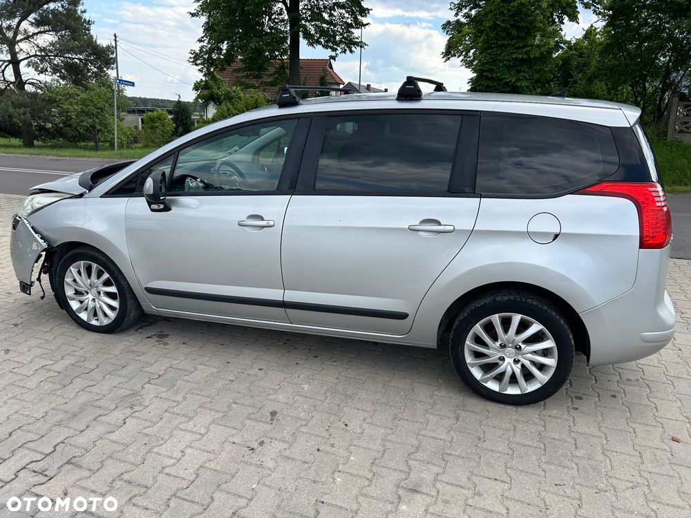Peugeot 5008 - 36