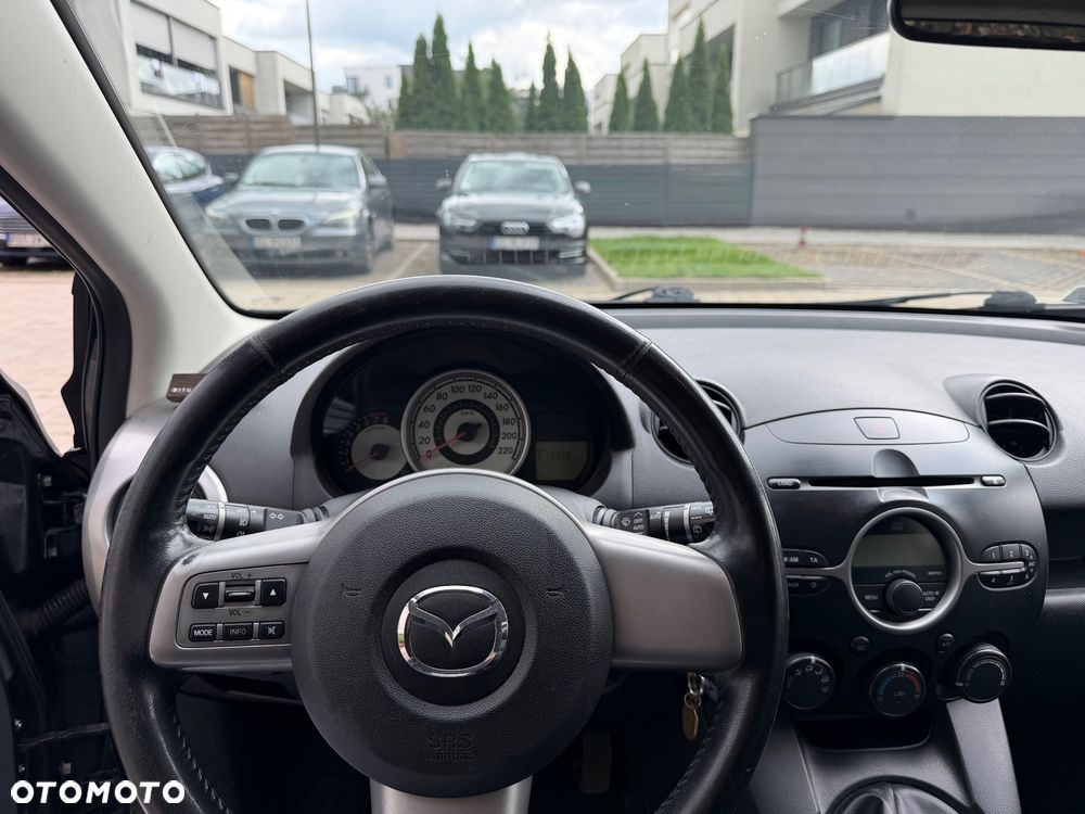 Mazda 2 - 11