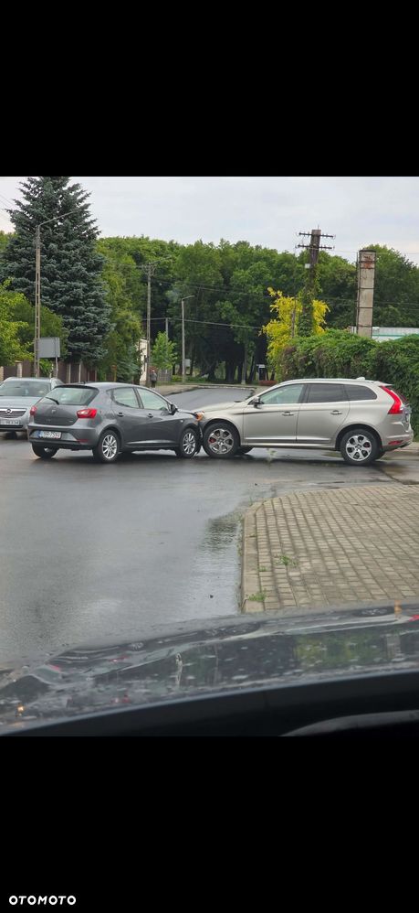 Volvo XC 60 T6 AWD Momentum - 21