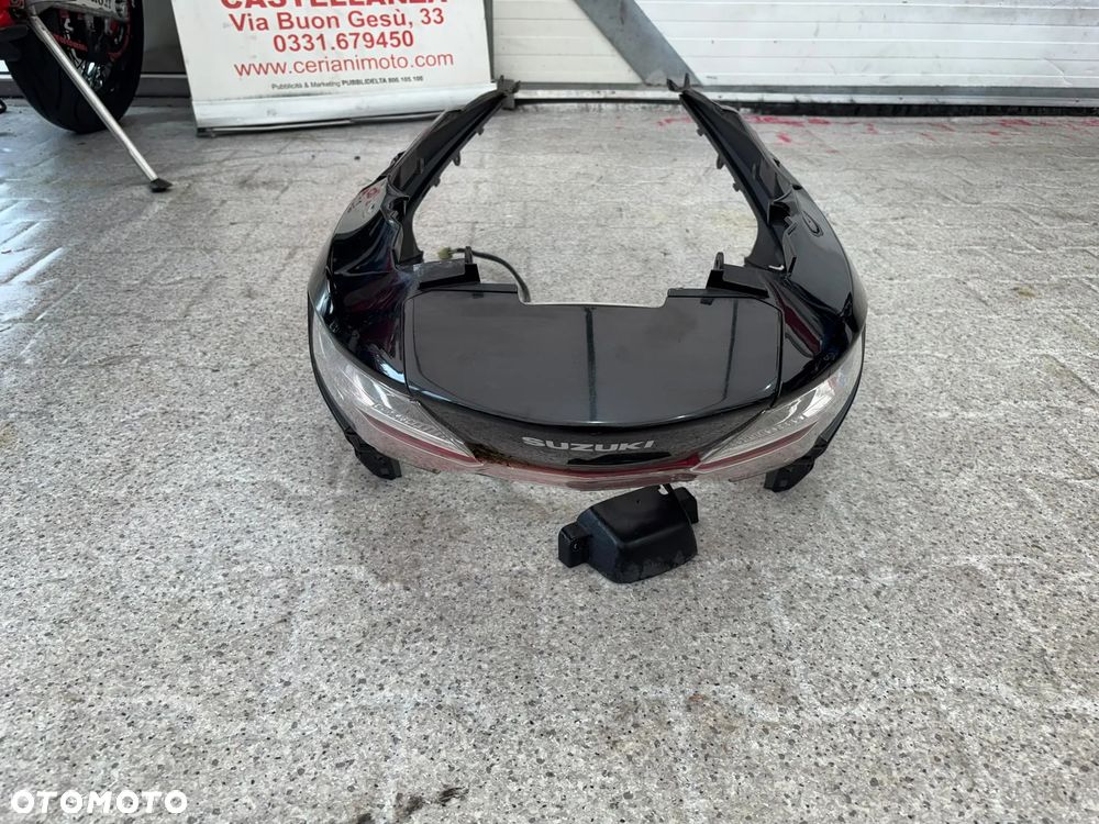 Plastiki owiewki + lampa tył Suzuki Burgman 400(nr1447) - 4