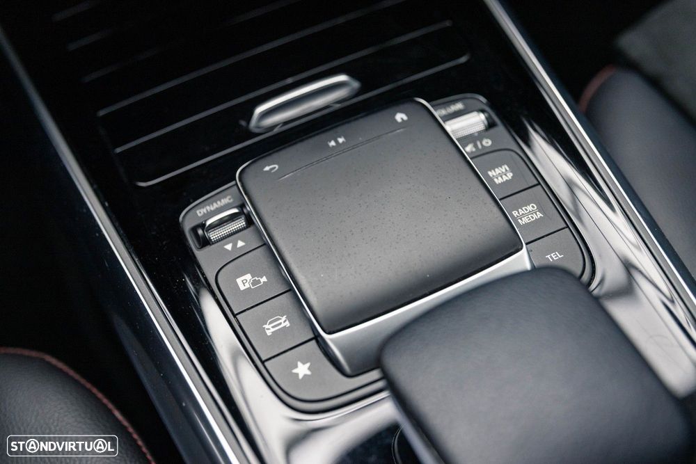 Mercedes-Benz GLA 250 e 8G-DCT AMG Line - 40