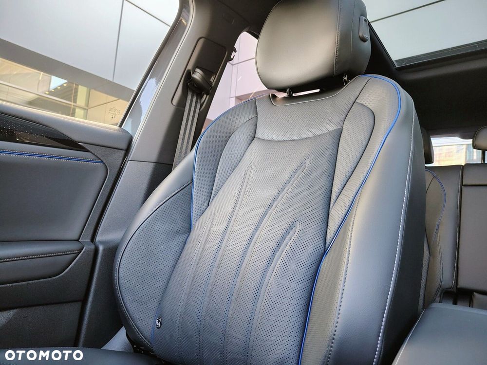Volkswagen Tiguan - 24