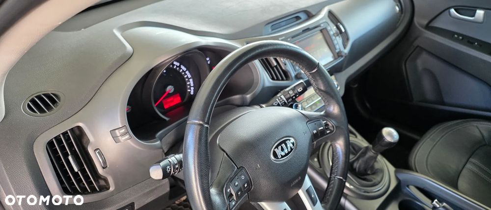 Kia Sportage 2.0 XL 2WD - 23