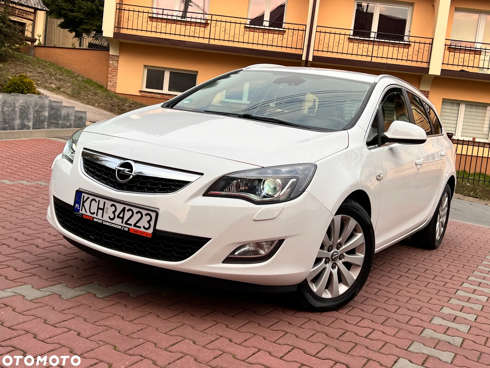 Opel Astra IV 1.6 T Sport - 2
