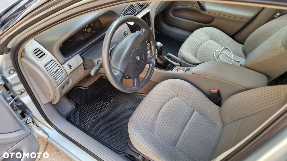 Renault Laguna - 2