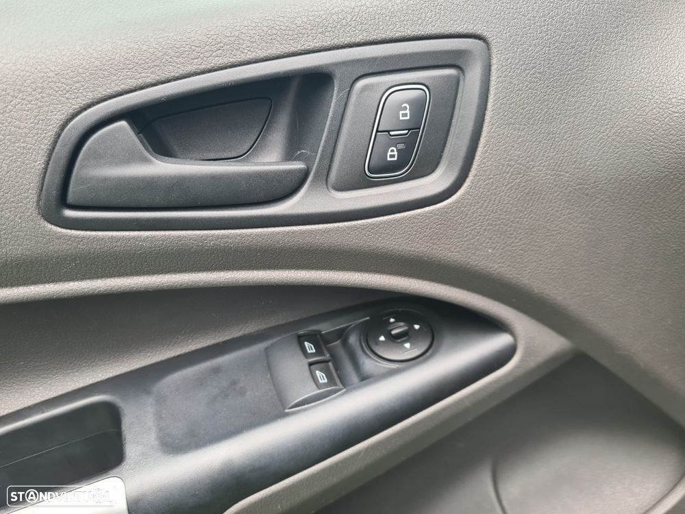 Ford Transit Connect - 9