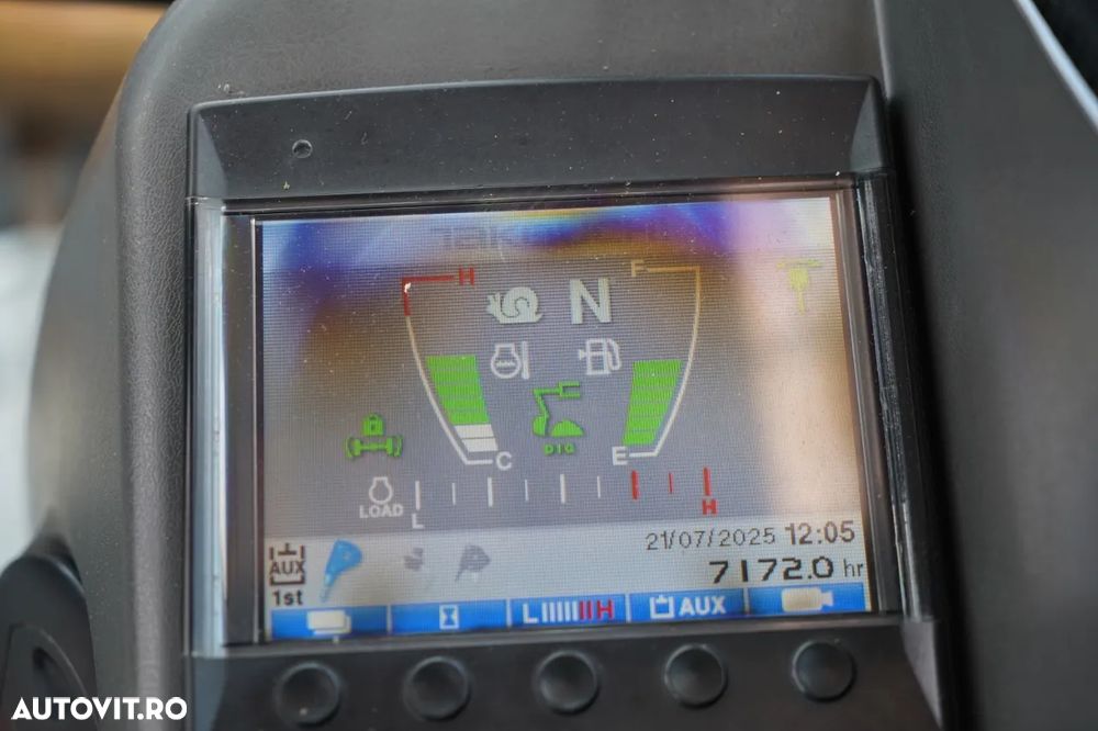 Takeuchi TB 295 W / EXCAVATOR PE ROȚI / 2016 / CONTRACT DE SERVICE POST-SERVICE - 34