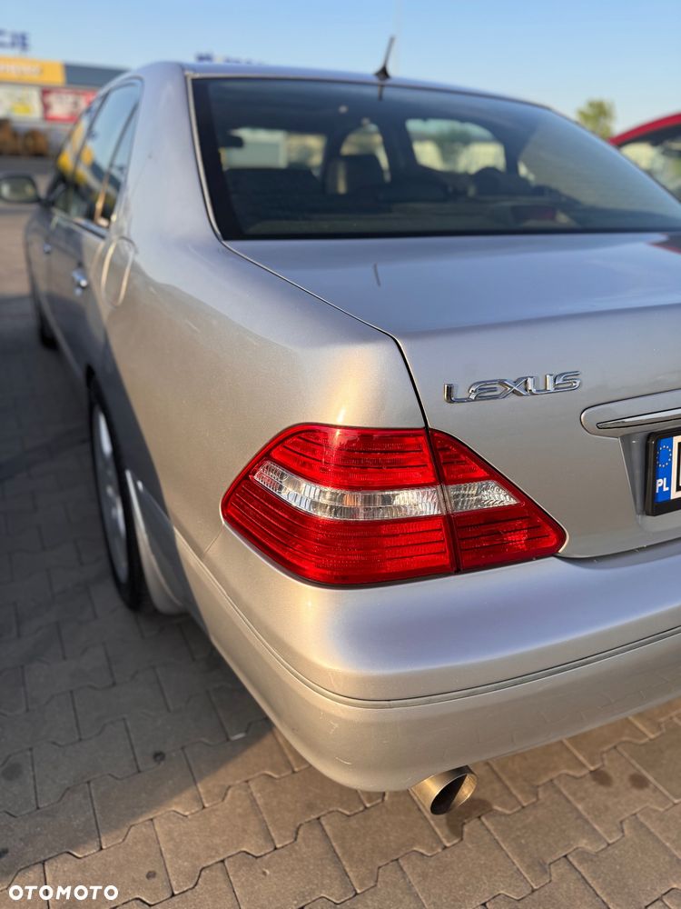 Lexus LS 430 - 25