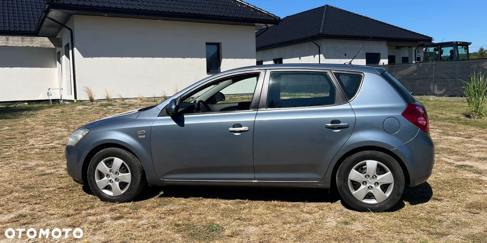 Kia Ceed 1.4 CVVT Attract - 5