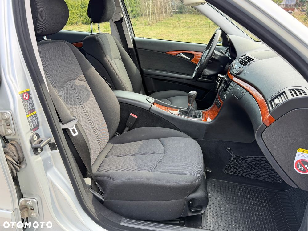 Mercedes-Benz Klasa E 200 Kompressor T Elegance - 9