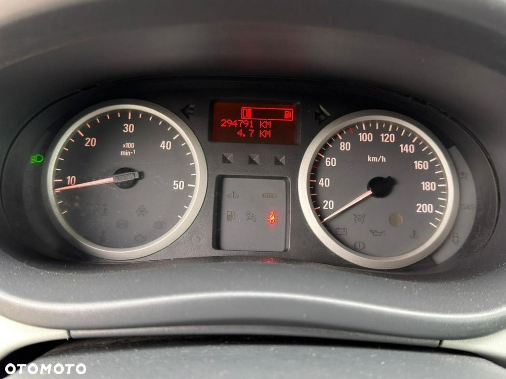 Opel Vivaro - 5
