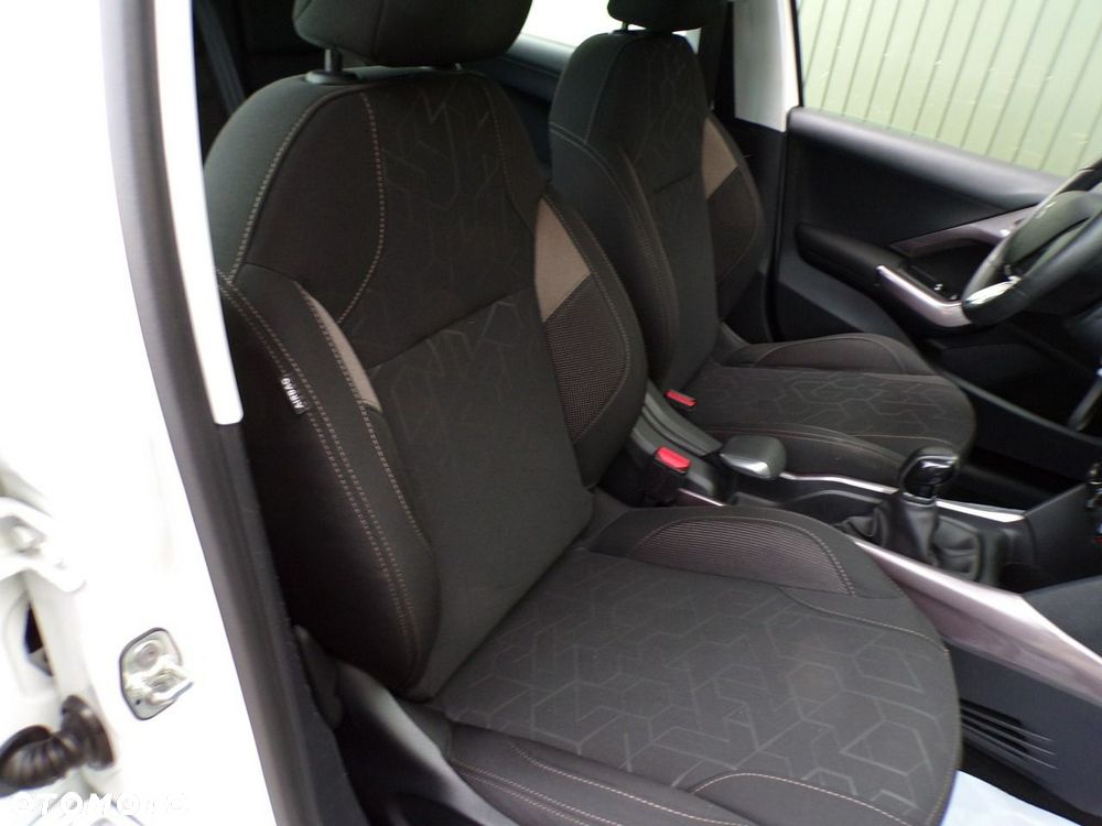 Peugeot 2008 - 30