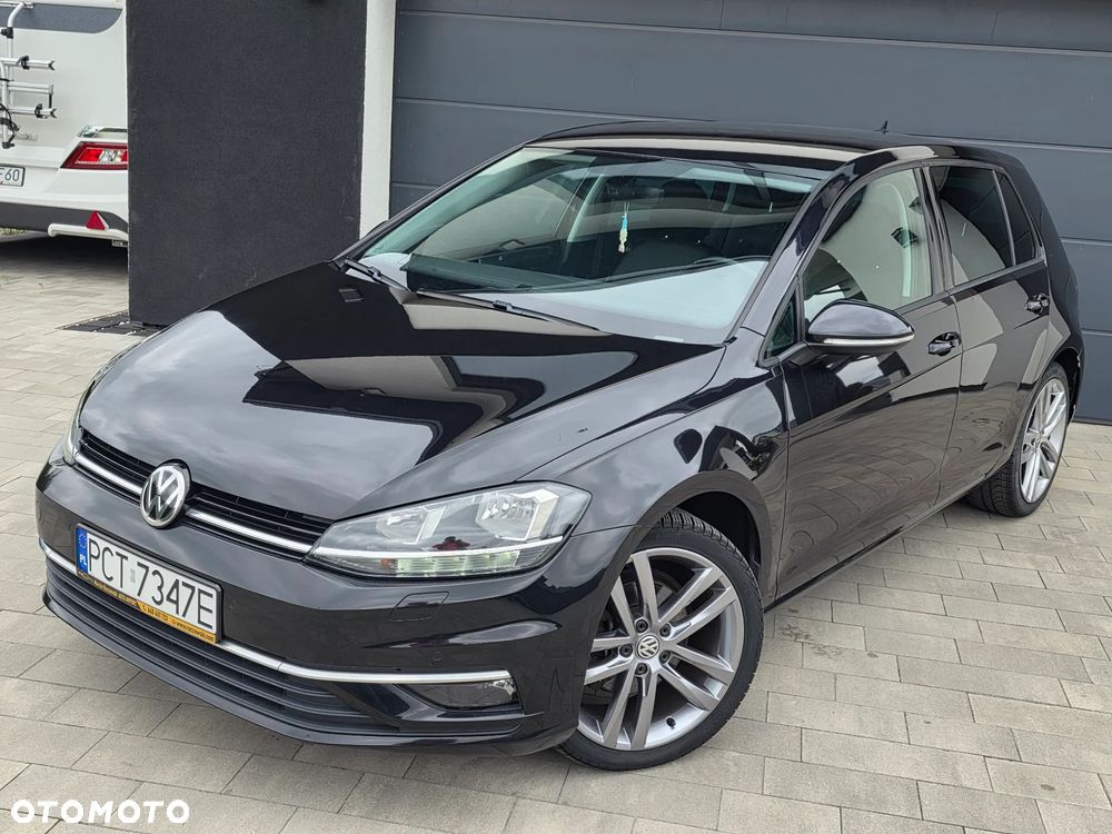 Volkswagen Golf - 22