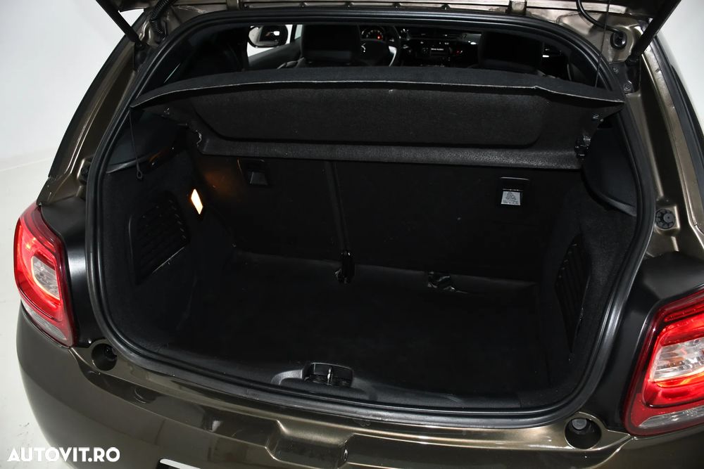 Citroën DS3 1.6 e-HDi Airdream BVM So Chic - 24