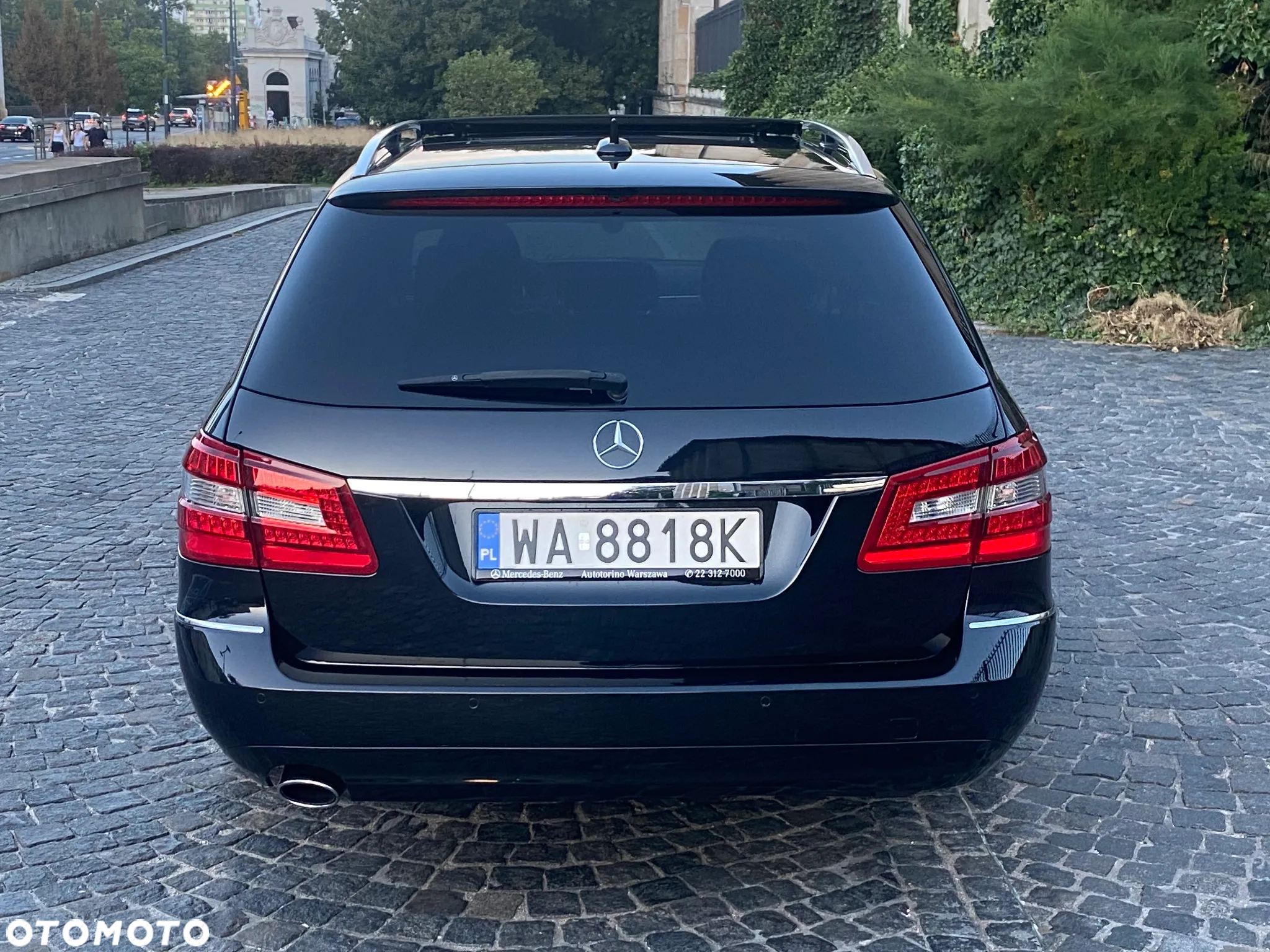 Mercedes-Benz Klasa E 250 T CGI BlueEFFICIENCY 7G-TRONIC Elegance - 4