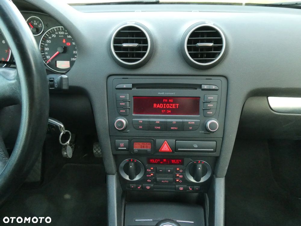 Audi A3 Sportback 1.6 Attraction - 15