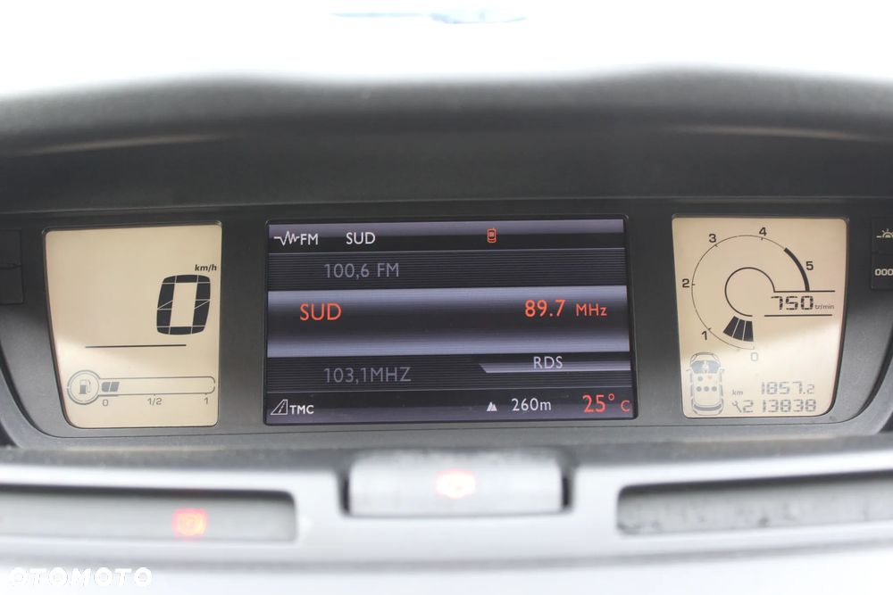 Citroën C4 Picasso 1.6 HDi FAP CoolTech - 25