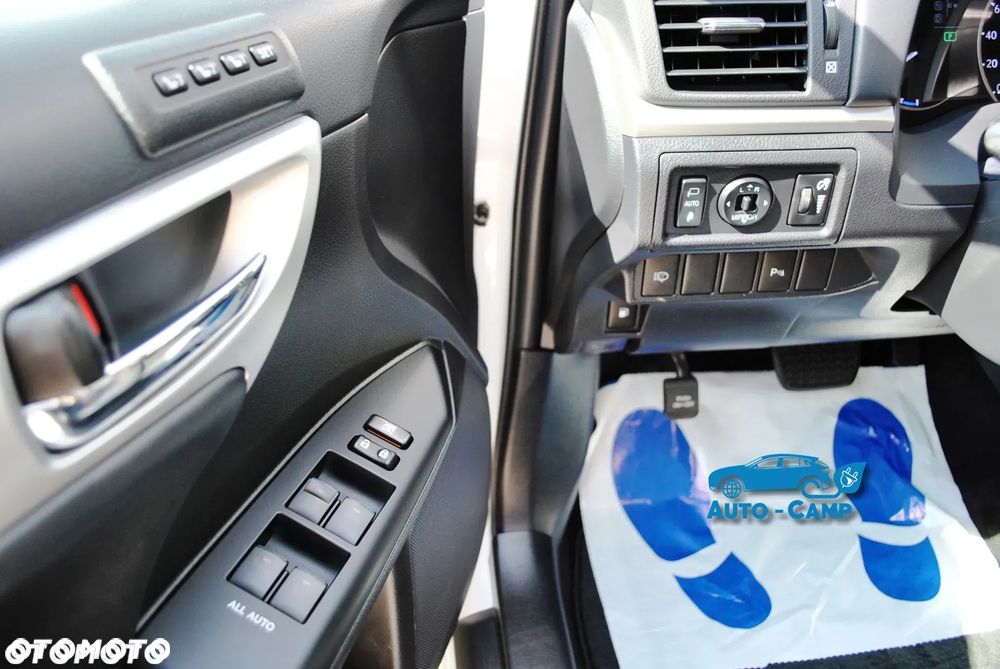 Lexus CT 200h Luxury Line - 13
