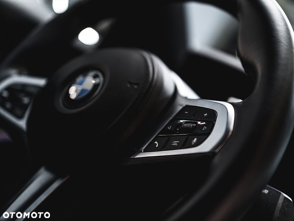 BMW Seria 3 320d xDrive M Sport sport - 8