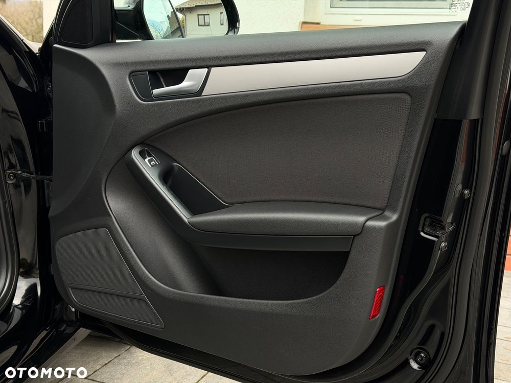 Audi A4 Avant 2.0 TDI Quattro - 32