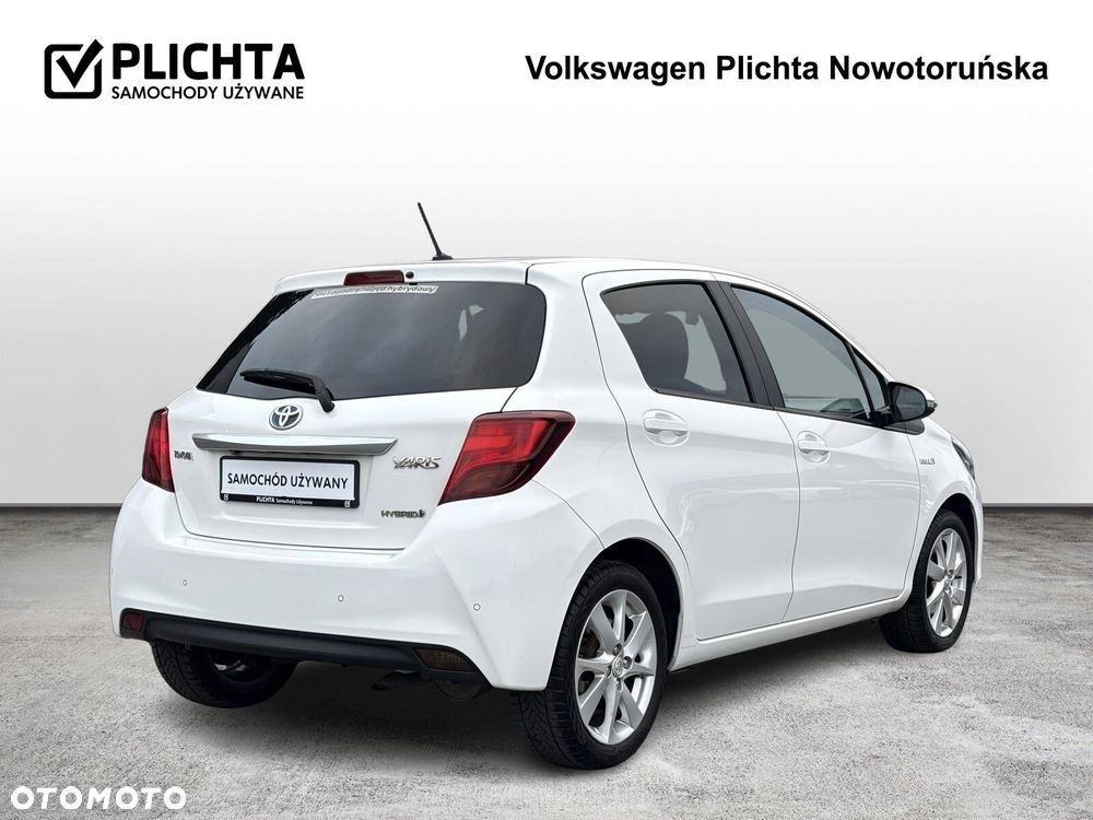 Toyota Yaris - 4