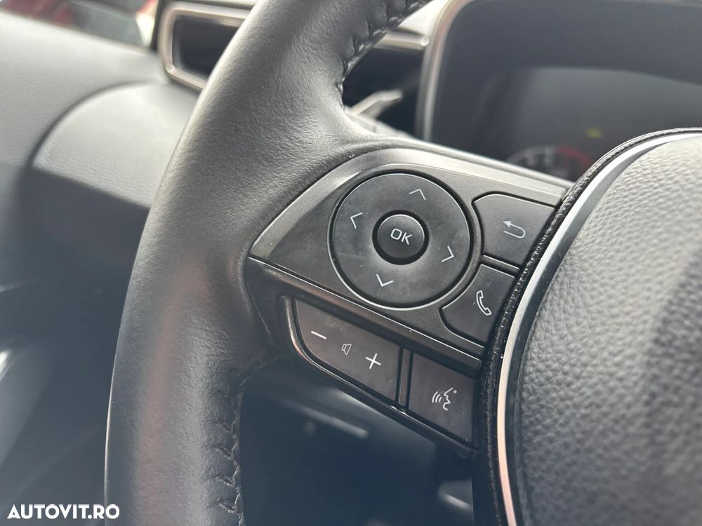 Toyota Corolla 1.8 HSD Business - 23