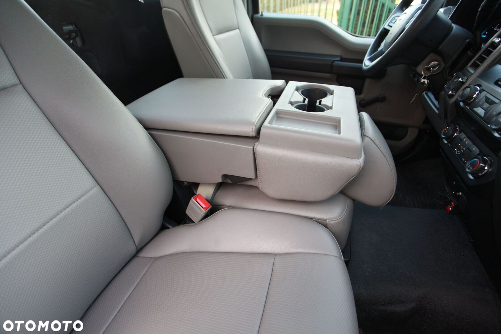 Ford F350 - 22