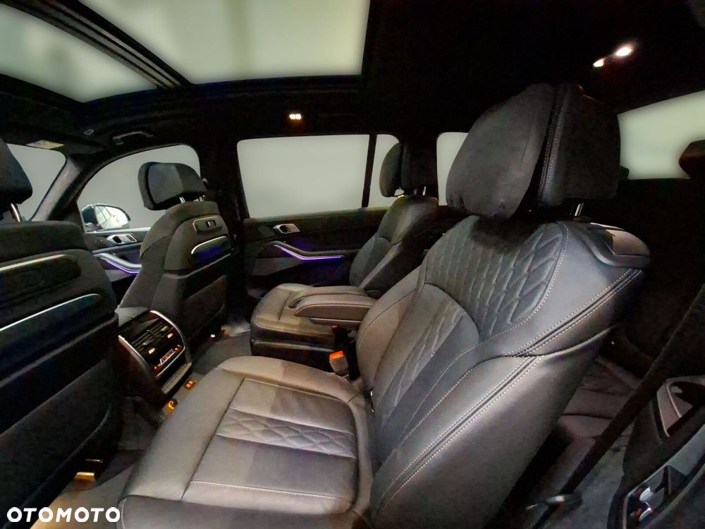 BMW X7 - 18