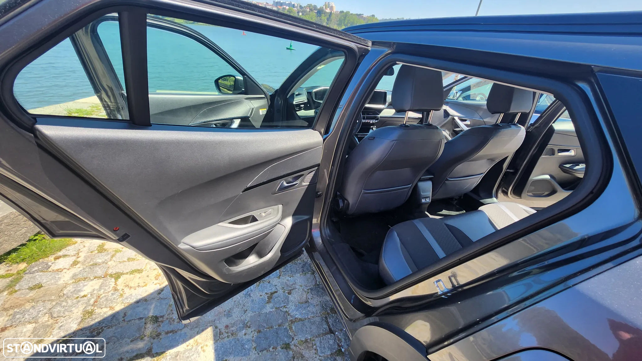 Peugeot 2008 1.5 BlueHDi Allure - 10