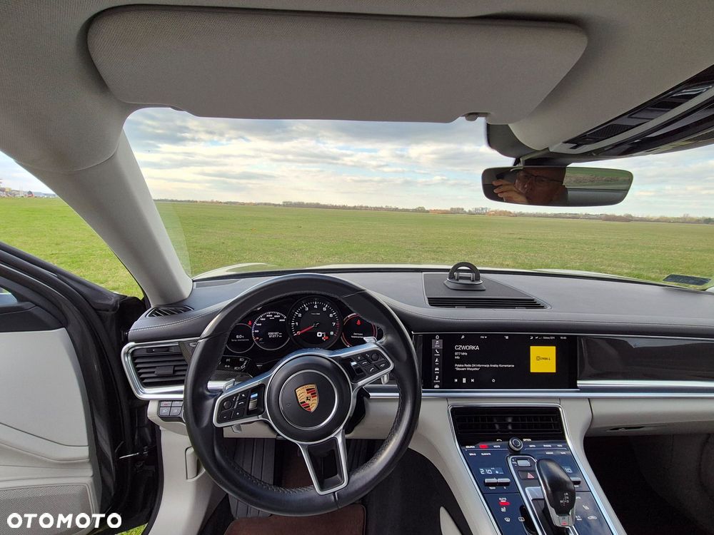 Porsche Panamera 4 - 13