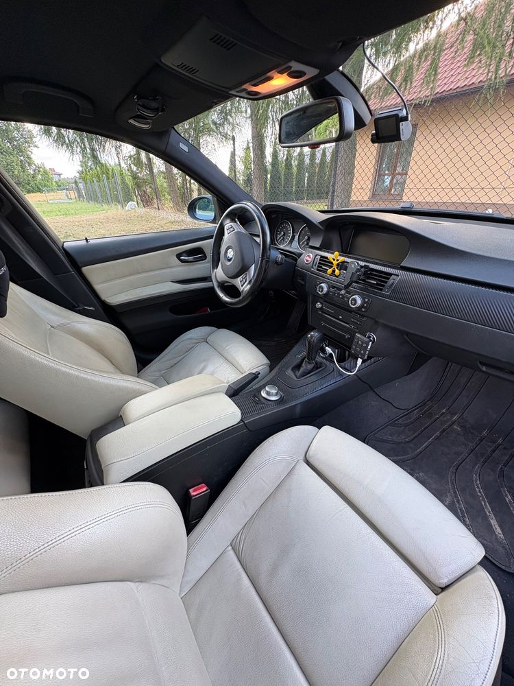 BMW Seria 3 330i - 13