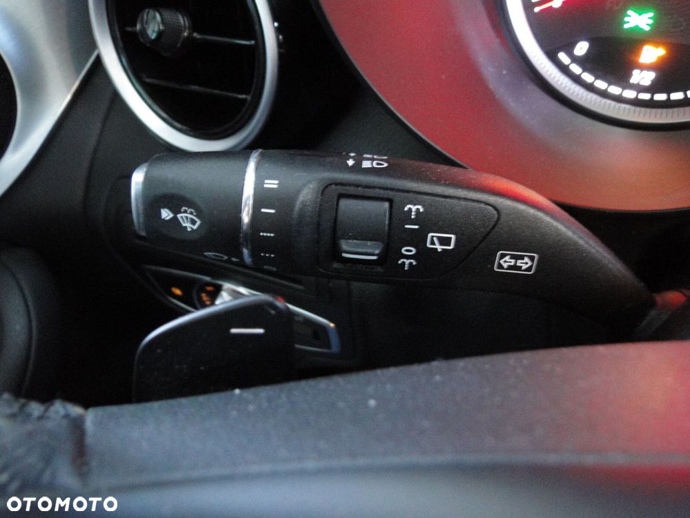 Mercedes-Benz GLC - 26