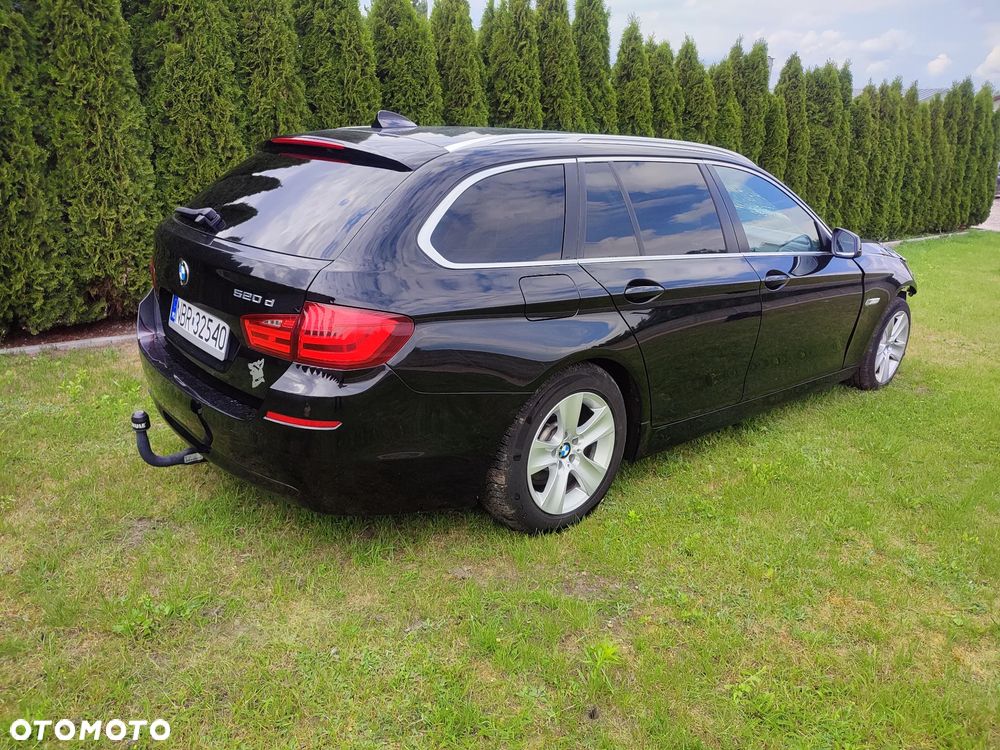 BMW Seria 5 520d Efficient Dynamics - 8