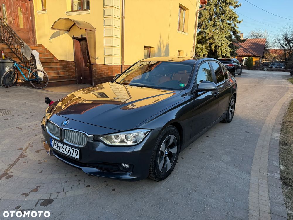 BMW Seria 3 320d Efficient Dynamics Edition - 4