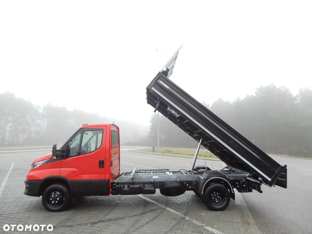 Iveco DAILY 50C18 Wywrotka Kiper Wywrot x 3 Strony 3996 mm Długi 8 E.Palet Renomowanej Firmy RomCar Rozstaw Osi 4100 mm WZMACNIANY HAK 3500 Kg 98 Tys Km Przeb. Stan Auta JAK NOWY POLECAM - 6