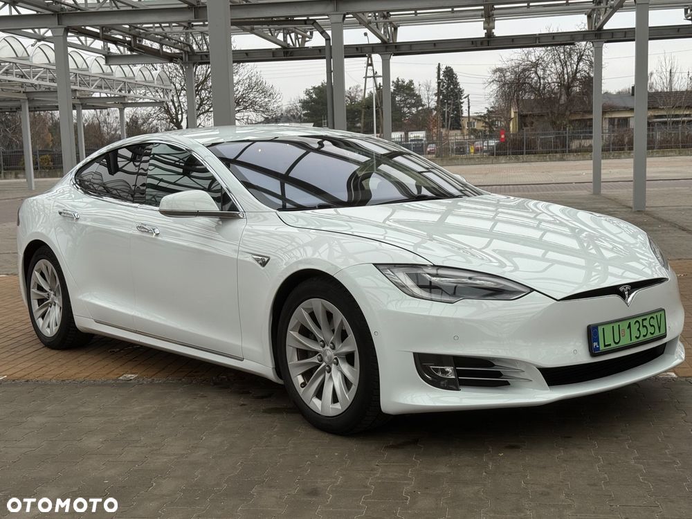 Tesla Model S - 2