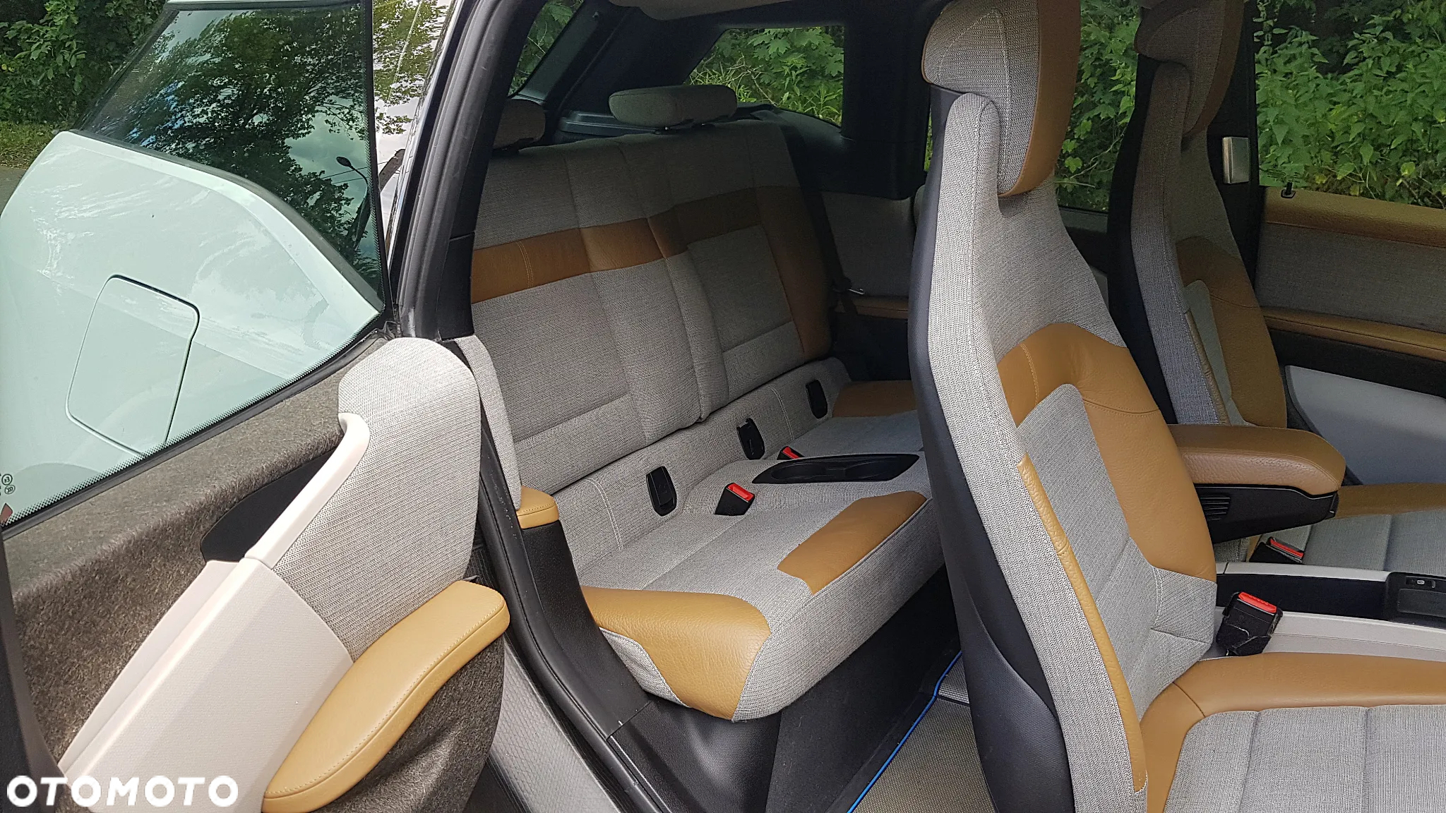 BMW i3 (Range Extender) - 16