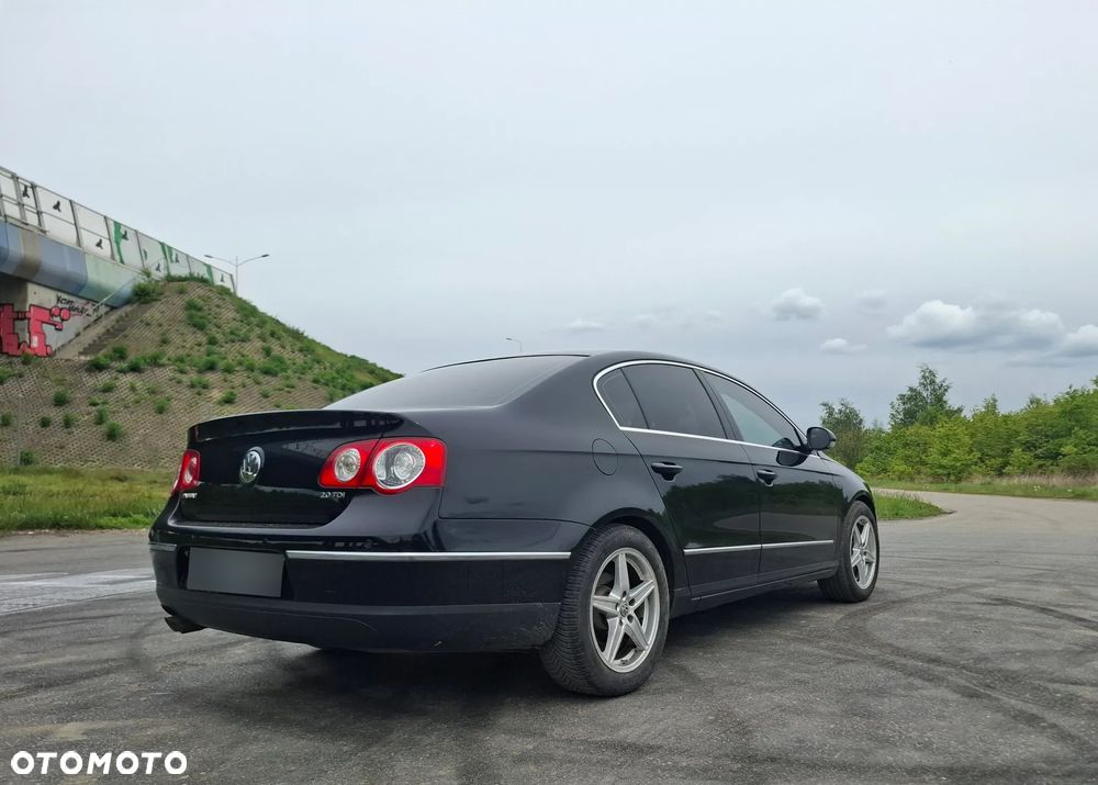 Volkswagen Passat 2.0 TDI Trendline - 3