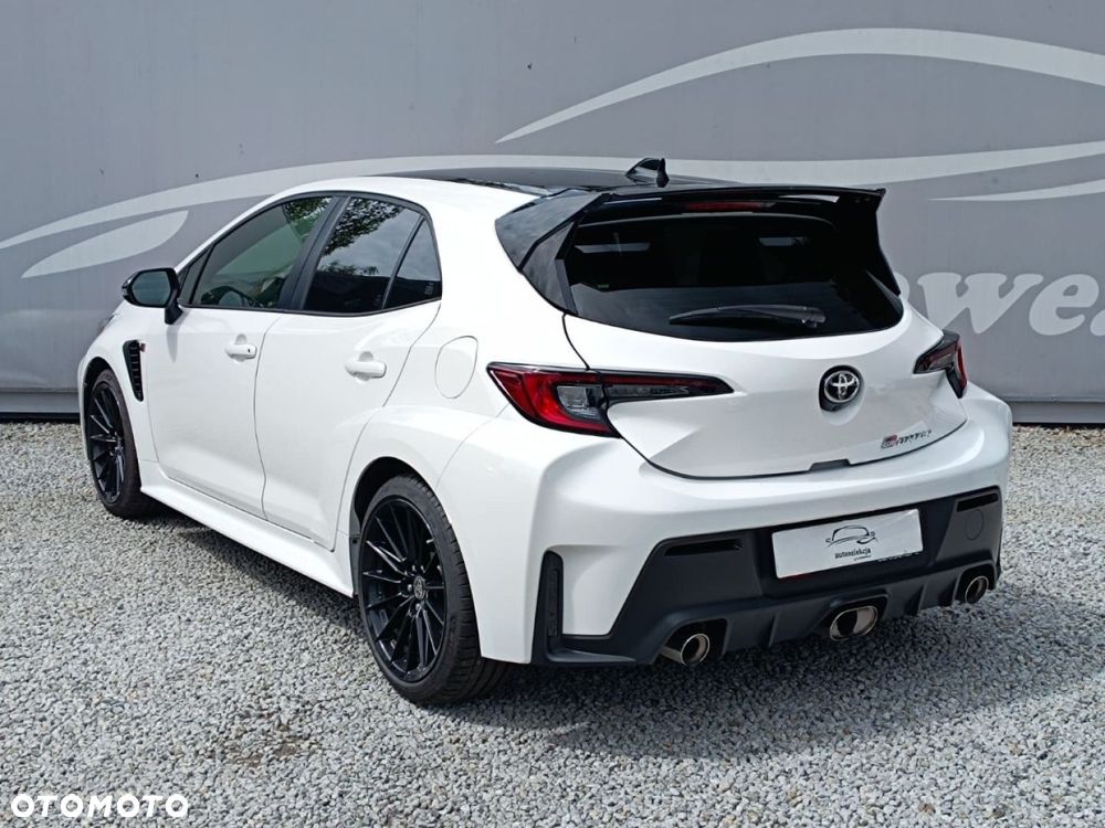 Toyota GR Corolla - 16