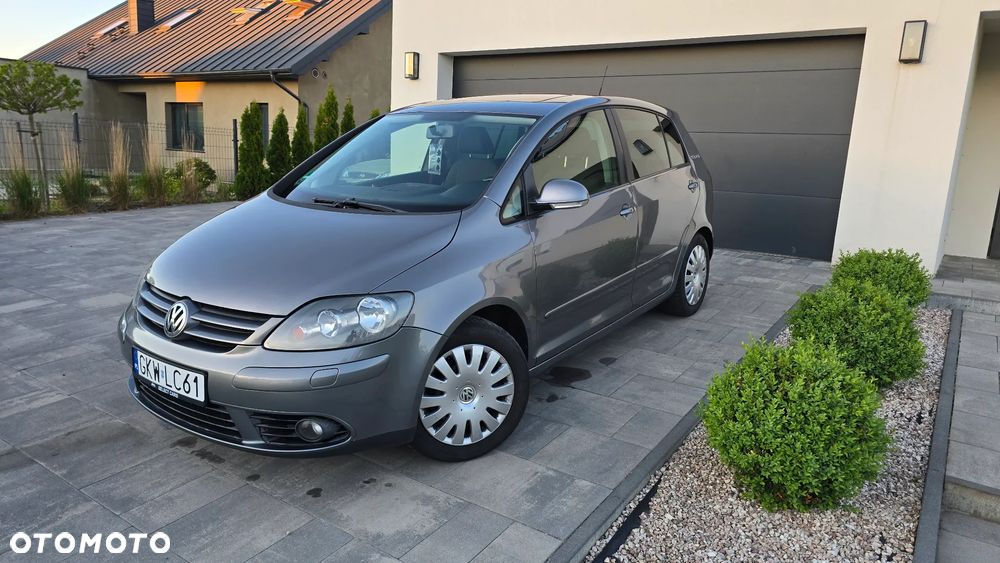 Volkswagen Golf Plus 1.9 TDI Tour - 3