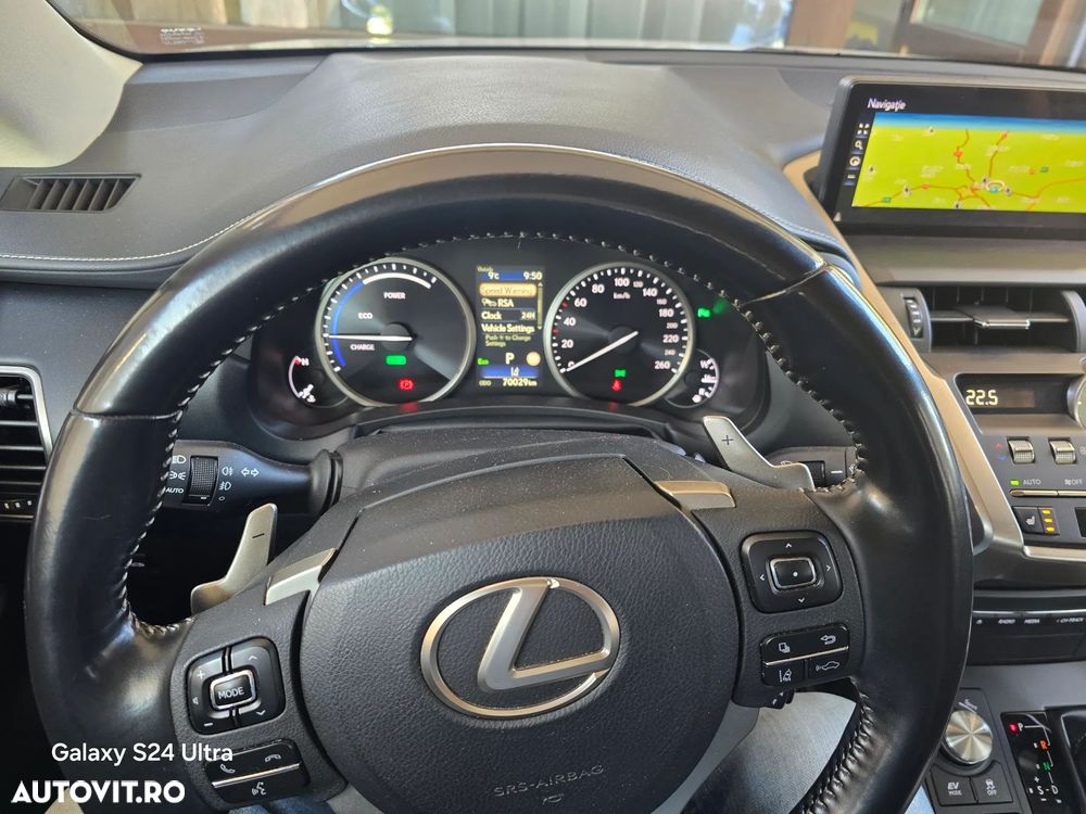 Lexus Seria NX - 16