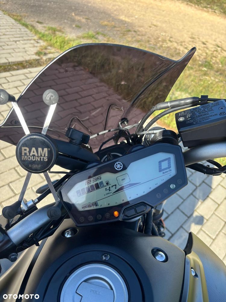 Yamaha MT - 7